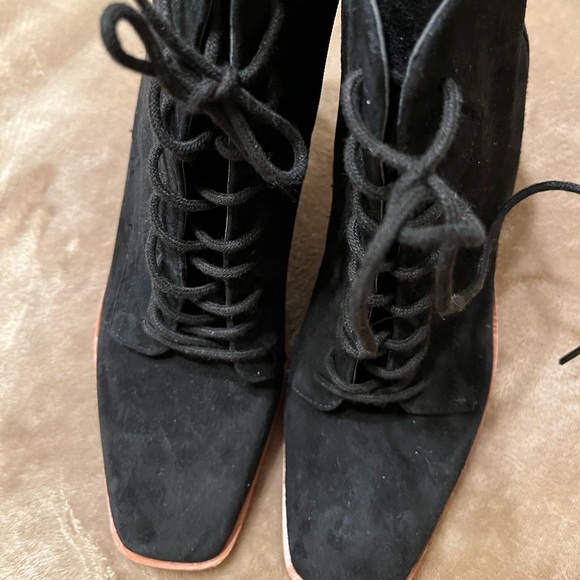 Vince Camuto Booties - Picture 3 of 8